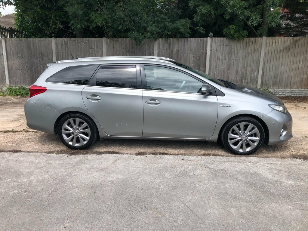 Toyota Auris 1.8 Vvt-h Excel Touring Sports Cvt Euro 5 Ss Grey #2
