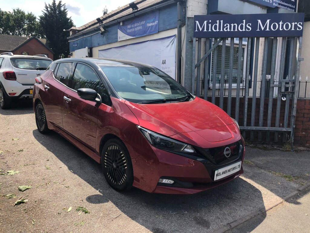Nissan Leaf 39Kwh Tekna Red