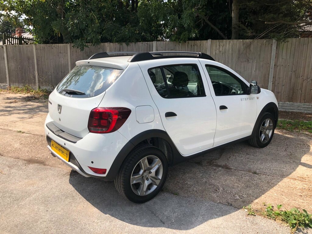 Dacia Sandero Stepway 0.9 Tce Comfort Hatchback Black #9