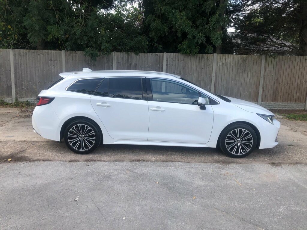 Toyota Corolla 1.8 Vvt-h Excel Touring Sports Cvt Euro 6 Ss White #2