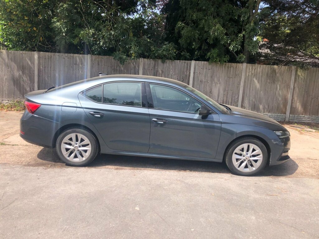Skoda Octavia 1.0 Se First Edition Tsi 109 Bhp White #2