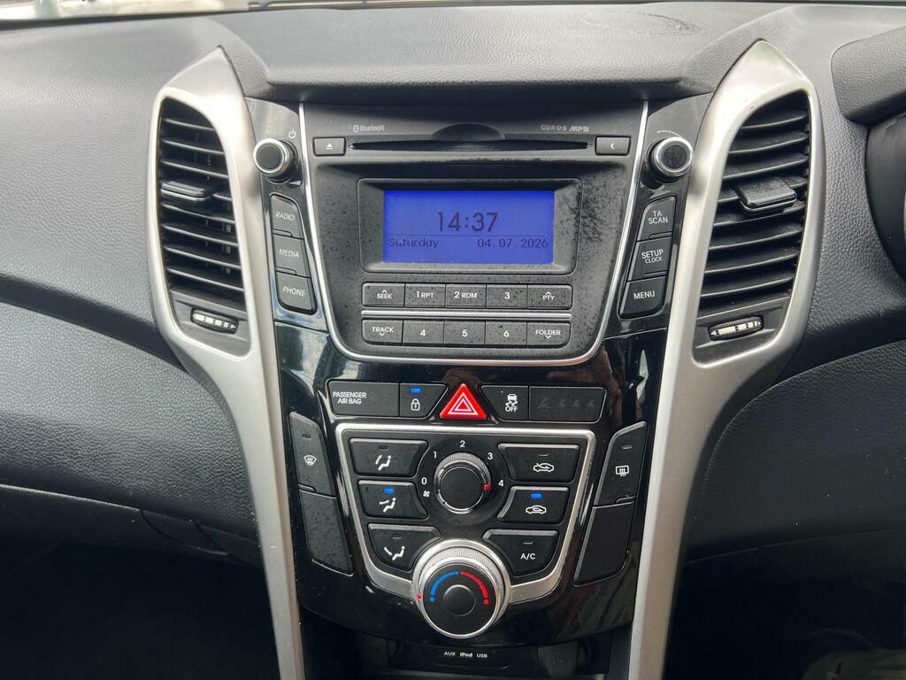 Hyundai I30 1.6 Crdi Blue Drive Active Euro 5 S S Black #6