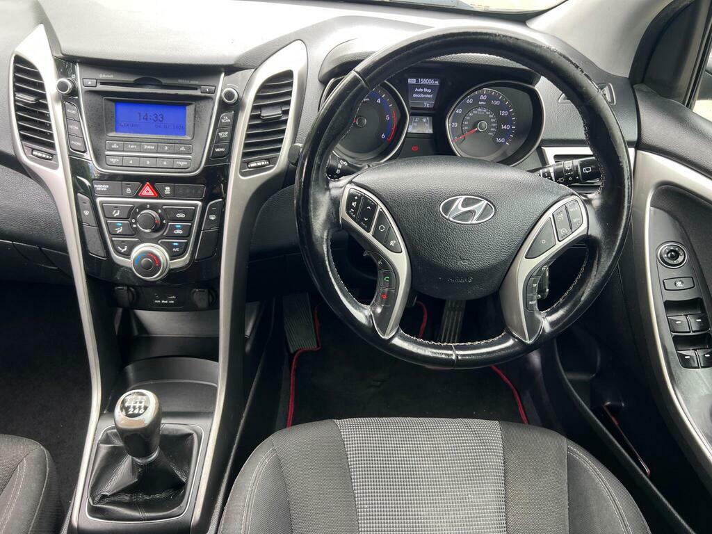 Hyundai I30 1.6 Crdi Blue Drive Active Euro 5 S S Black #3