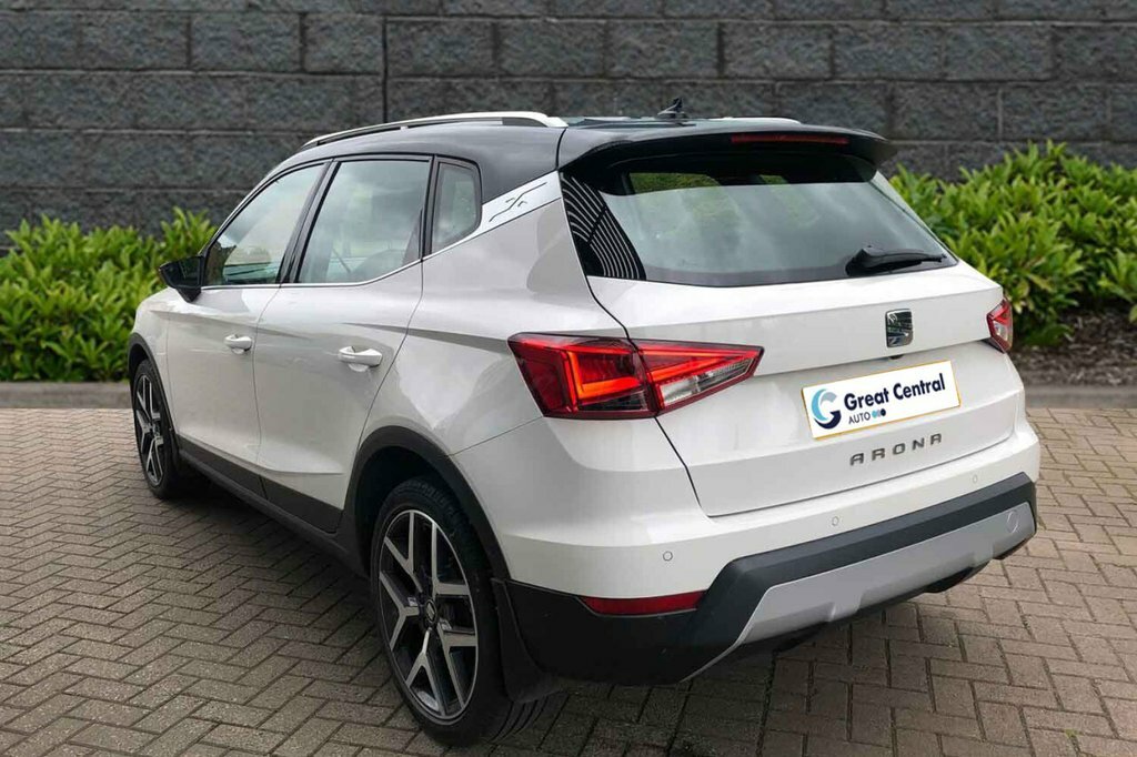 Seat Arona 1.6L Xcellence Lux White #4