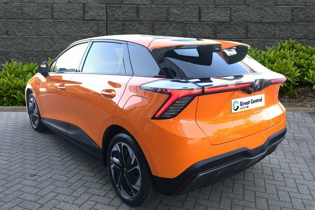 MG MG4 Hatchback DN23XXK Orange #3