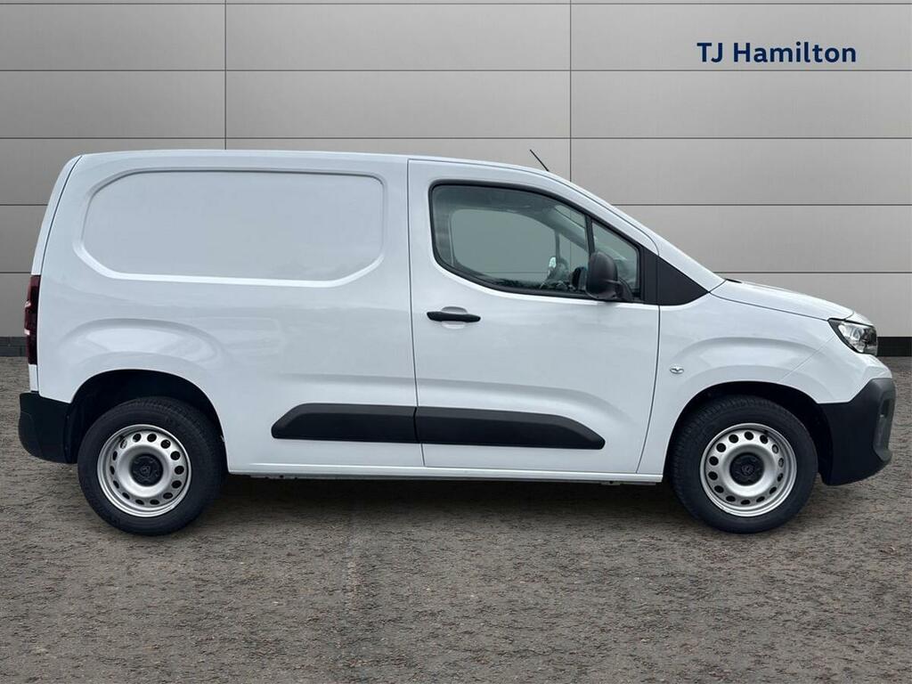 Peugeot Partner 1.5 Bluehdi 100 Professional Van FH74TGU White #4