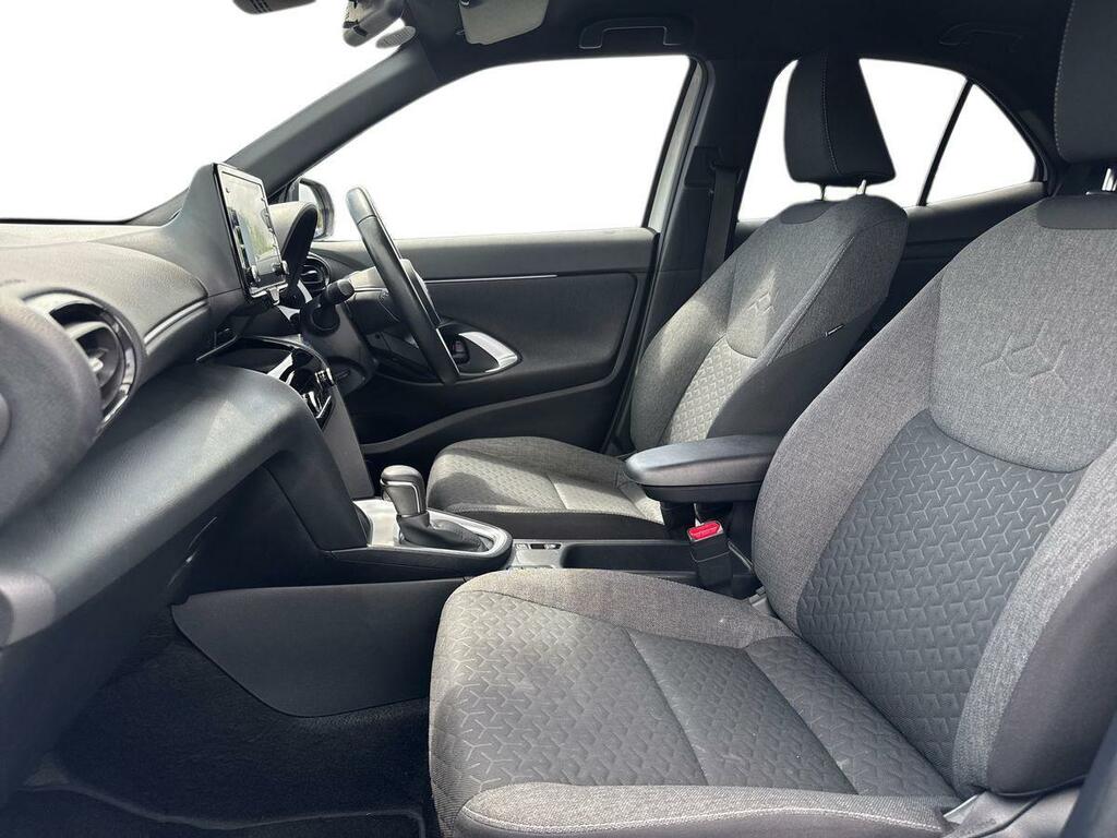 Toyota Yaris Cross 1.5 Vvt-h Design Suv Hybrid E-cvt Euro CVZ7694 #2
