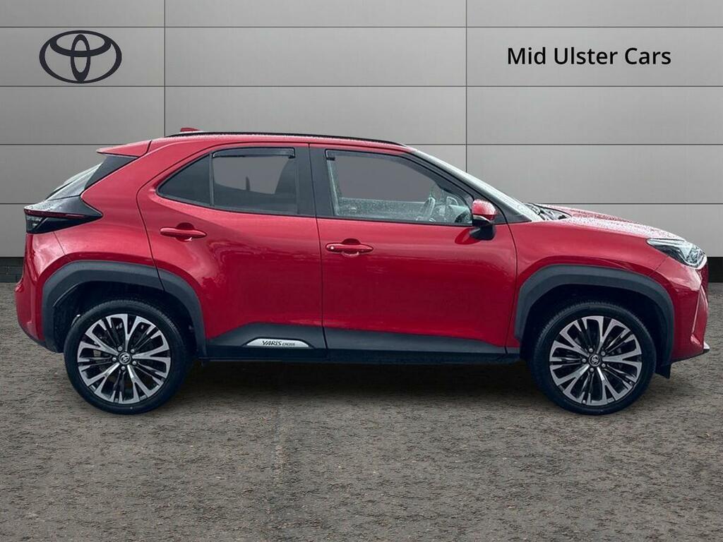 Toyota Yaris Cross 1.5 Vvt-h Excel Suv Hybrid E-cvt Awd Eu CVZ7649 Red #4