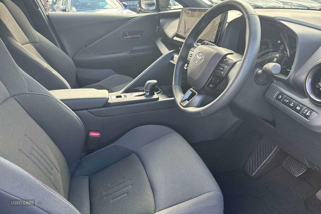 Toyota C-Hr 2.0 Phev Design Cvt GV25KNA Black #2