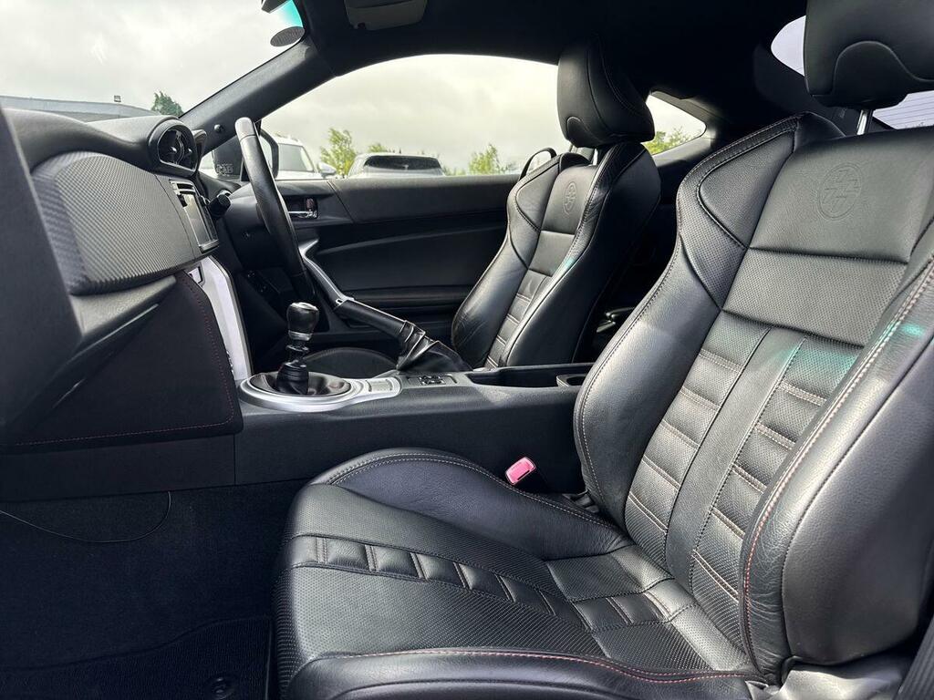 Toyota GT86 2.0 D-4s Aero Black #2