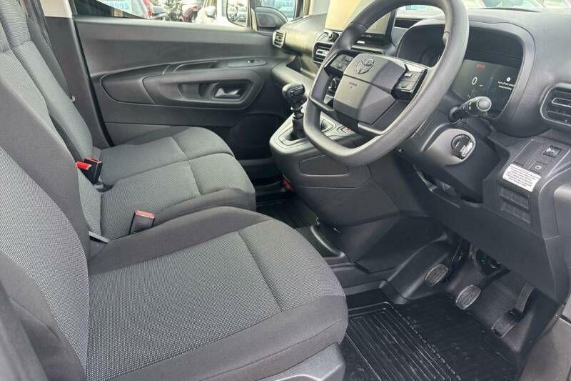 Toyota Proace City 1.5D 100 Icon Van #2