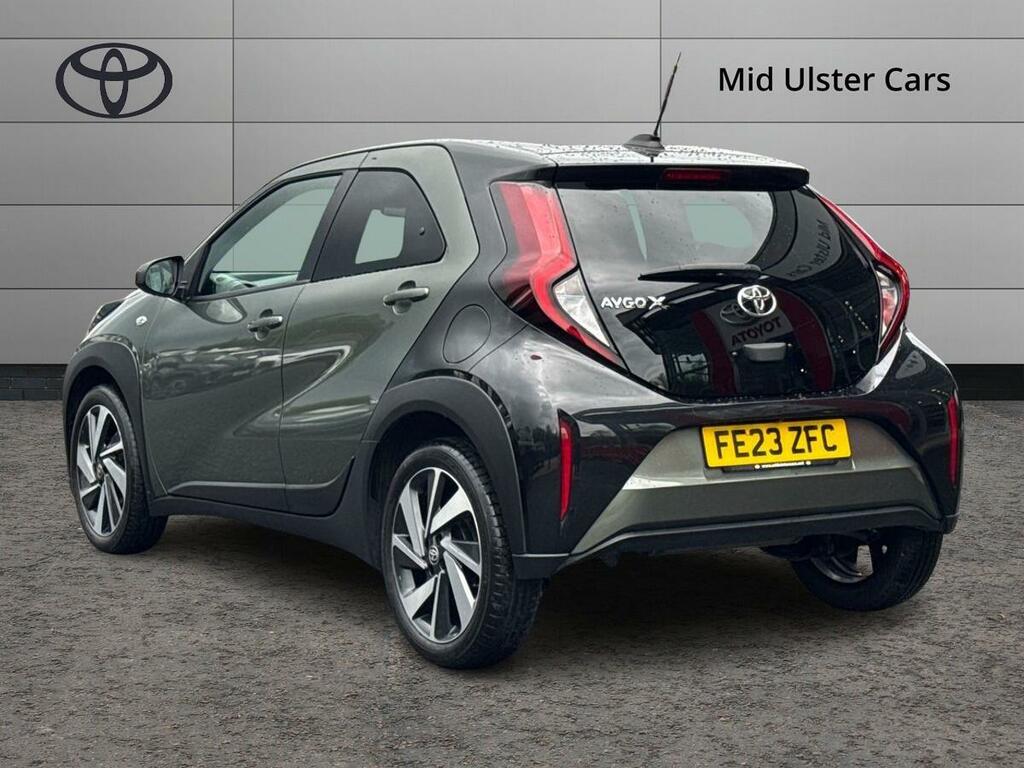 Toyota Aygo X 1.0 Vvt-i Edge Green #3