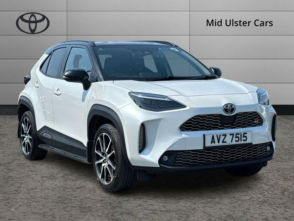 Toyota Yaris Cross 1.5 Hybrid Gr Sport Cvt Black