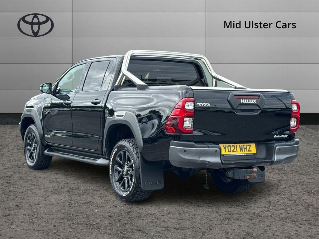 Toyota HILUX Invincible X Dcab Pick Up 2.8 D-4d YO21WHZ Black #3