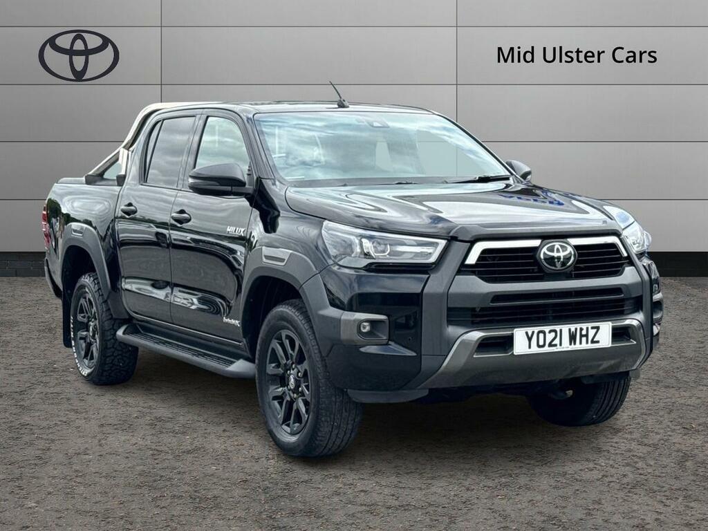 Toyota HILUX Invincible X Dcab Pick Up 2.8 D-4d Black