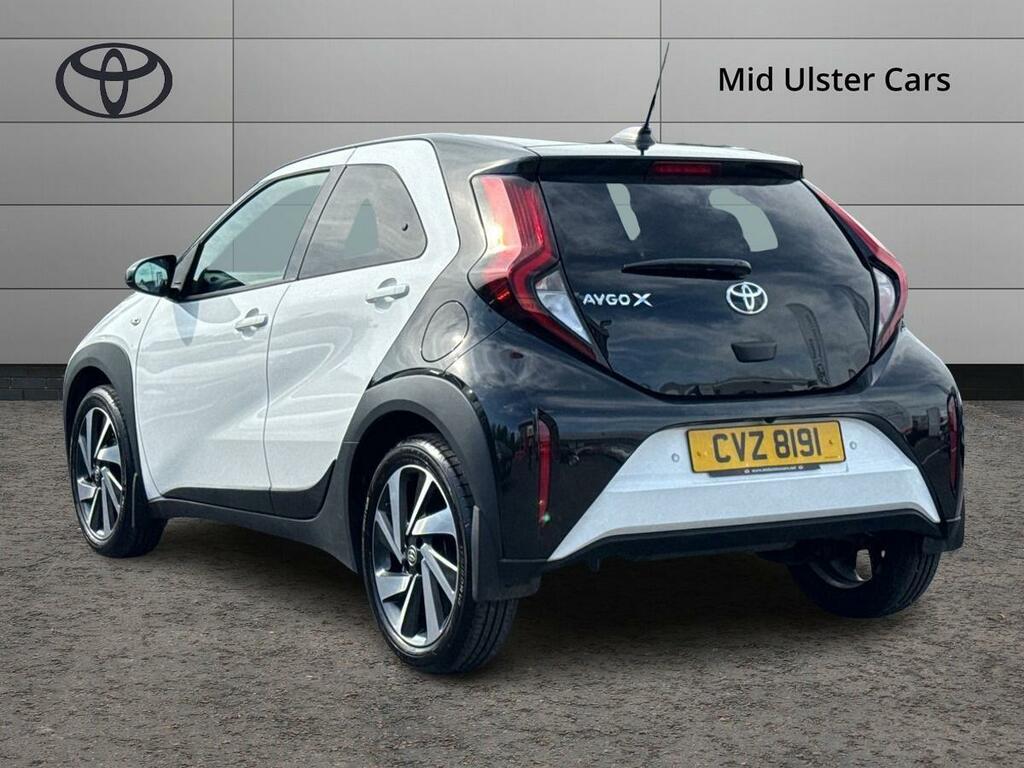 Toyota Aygo X 1.0 Vvt-i Edge White #3