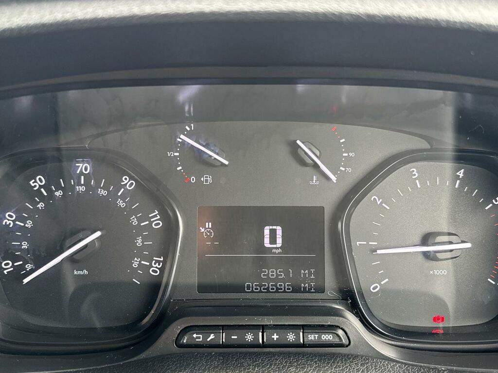 Toyota PROACE 75Kwh Icon Medium Panel Van 6Dr Mwb White #7