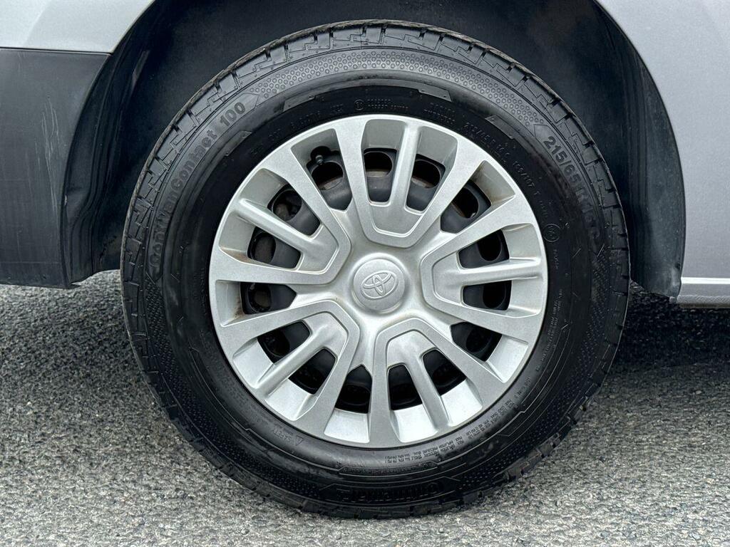 Toyota PROACE 2.0D 140 Icon Van Grey #5
