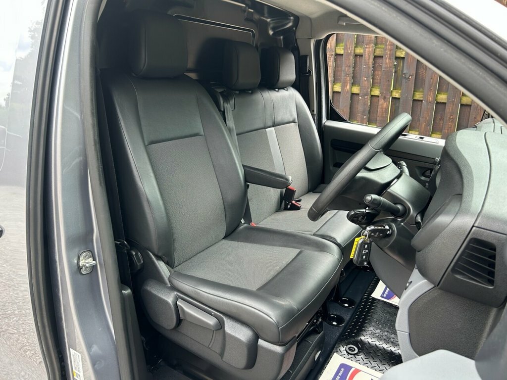 Vauxhall Vivaro 1.5 Turbo Dynamic L2h1 White #13