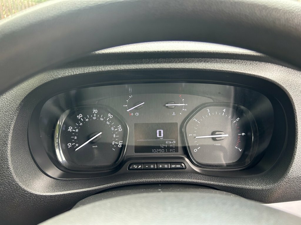 Vauxhall Vivaro 1.5 Turbo Dynamic L2h1 White #17