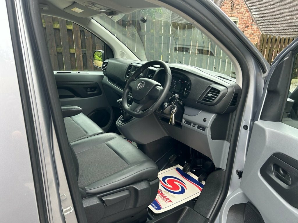 Vauxhall Vivaro 1.5 Turbo Dynamic L2h1 White #12