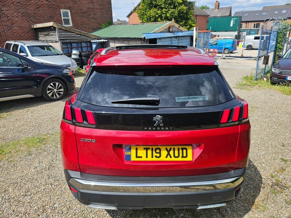 Peugeot 3008 1.5 Bluehdi Allure LT19XUD Red #6