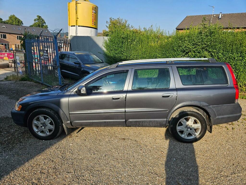 Volvo XC70 2.4 D5 Se Awd Geartronic 185 Grey #4