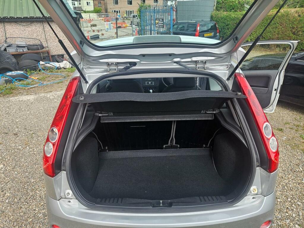Ford Fiesta 1.25 Freedom Silver #11