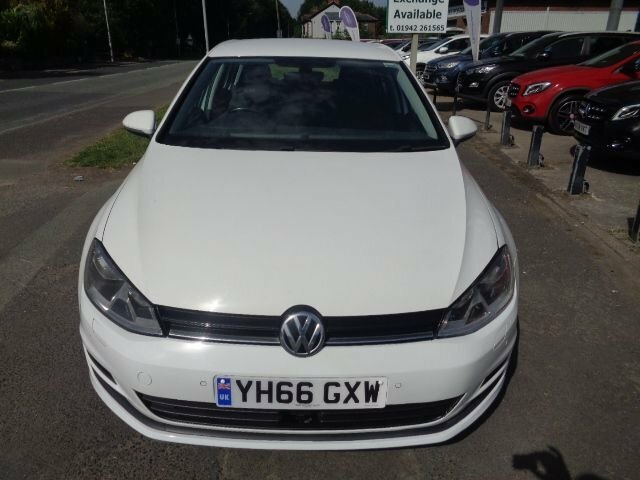Volkswagen Golf 1.4 Tsi Bluemotion Tech Match Edition Hatchback YH66GXW White #3