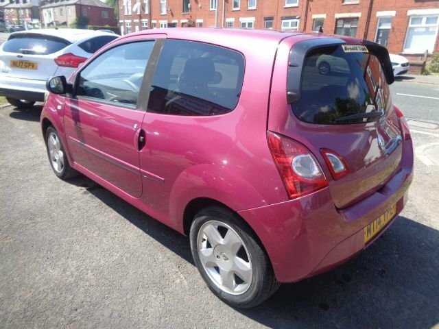 Renault Twingo 1.2 16V Dynamique Hatchback Euro Red #6