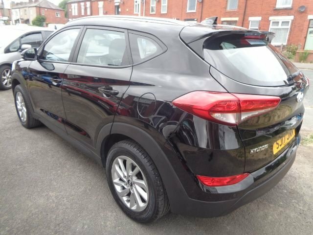 Hyundai Tucson 1.6 Gdi Blue Drive Se Suv Euro 6 SJ17JNN Black #6