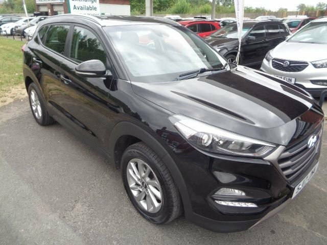 Hyundai Tucson 1.6 Gdi Blue Drive Se Suv Euro 6 SJ17JNN Black #2