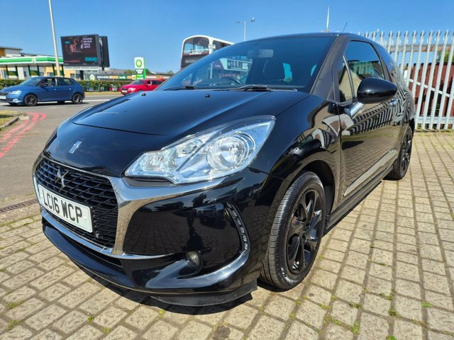 DS DS 3 Bluehdi Elegance Hatchback Black #3