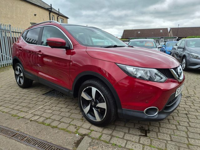 Nissan Qashqai Dig-t N-connecta Suv Red