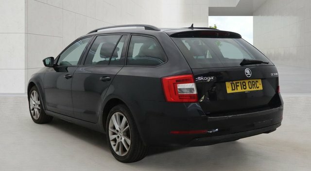 Skoda Octavia Tdi Se L Estate Black #3