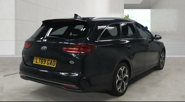 Kia Ceed Crdi 3 Sportswagon Black #4