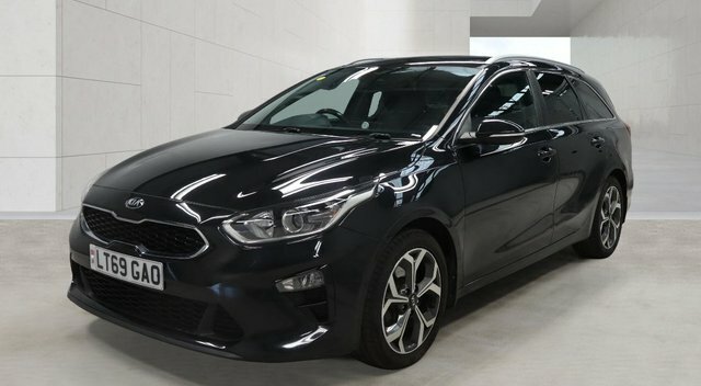 Kia Ceed Crdi 3 Sportswagon Black #2