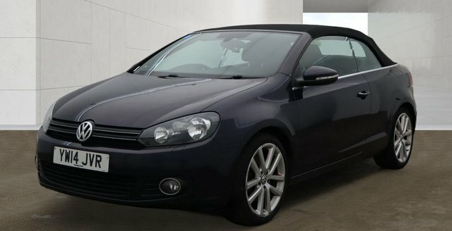 Volkswagen Golf Hatchback Red #2