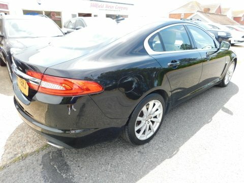 Jaguar XF D V6 Premium Black #3
