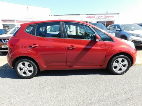 Kia Venga 2 Red #2