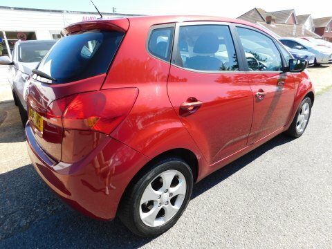 Kia Venga 2 Red #6