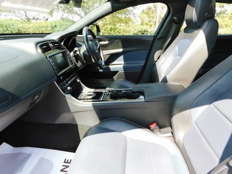 Jaguar XE R-sport Grey #10
