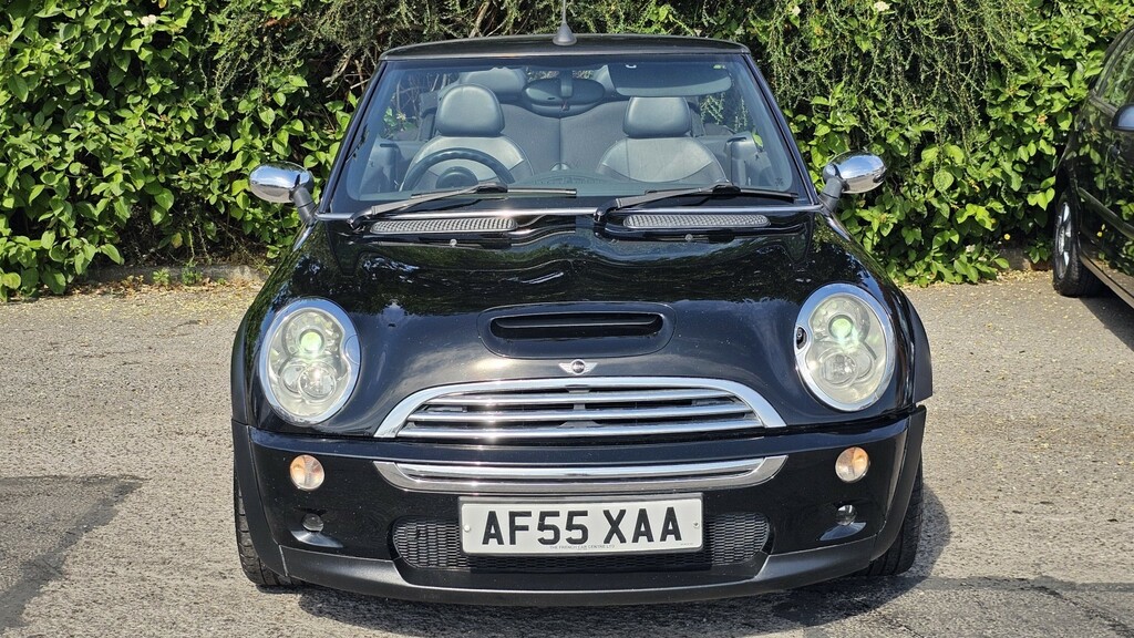 Mini Convertible 1.6 Cooper S Convertible Black