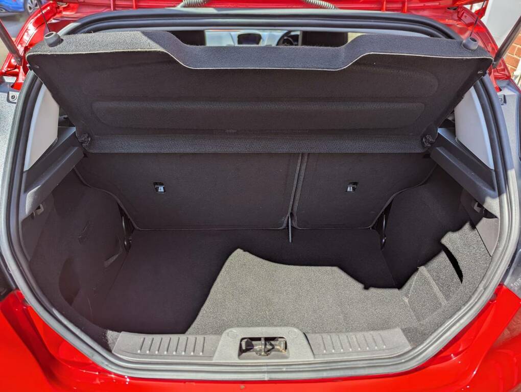 Ford Fiesta 1.25 82 Zetec Red #4