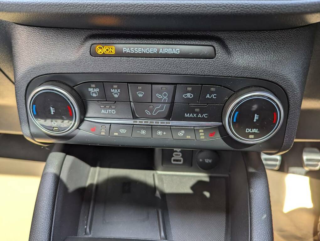 Ford Kuga 1.5 Ecoboost 150 Vignale Black #21