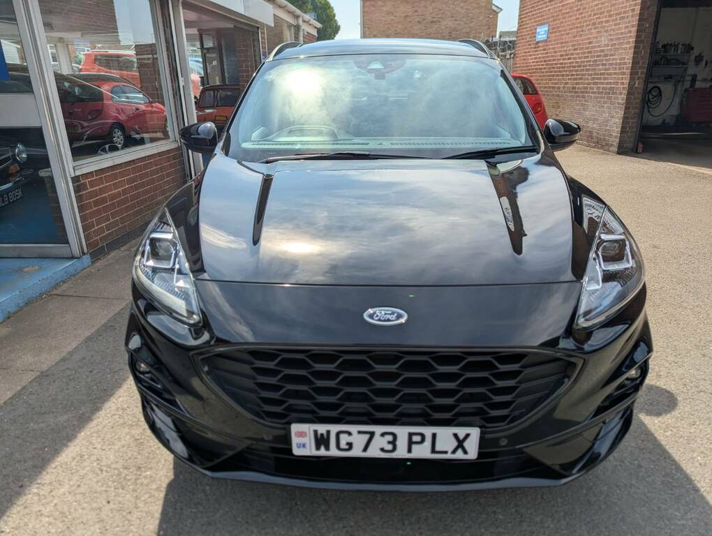 Ford Kuga 1.5 Ecoboost 150 Black Package Edition Black #4