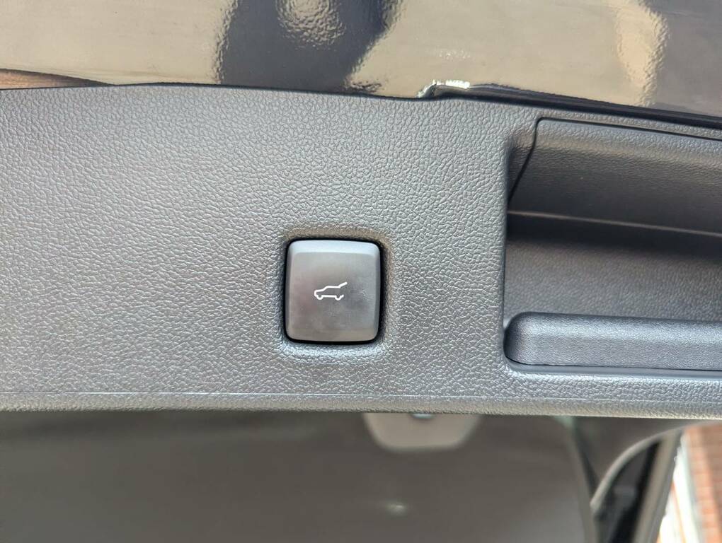 Ford Kuga 1.5 Ecoboost 150 Vignale Black #8