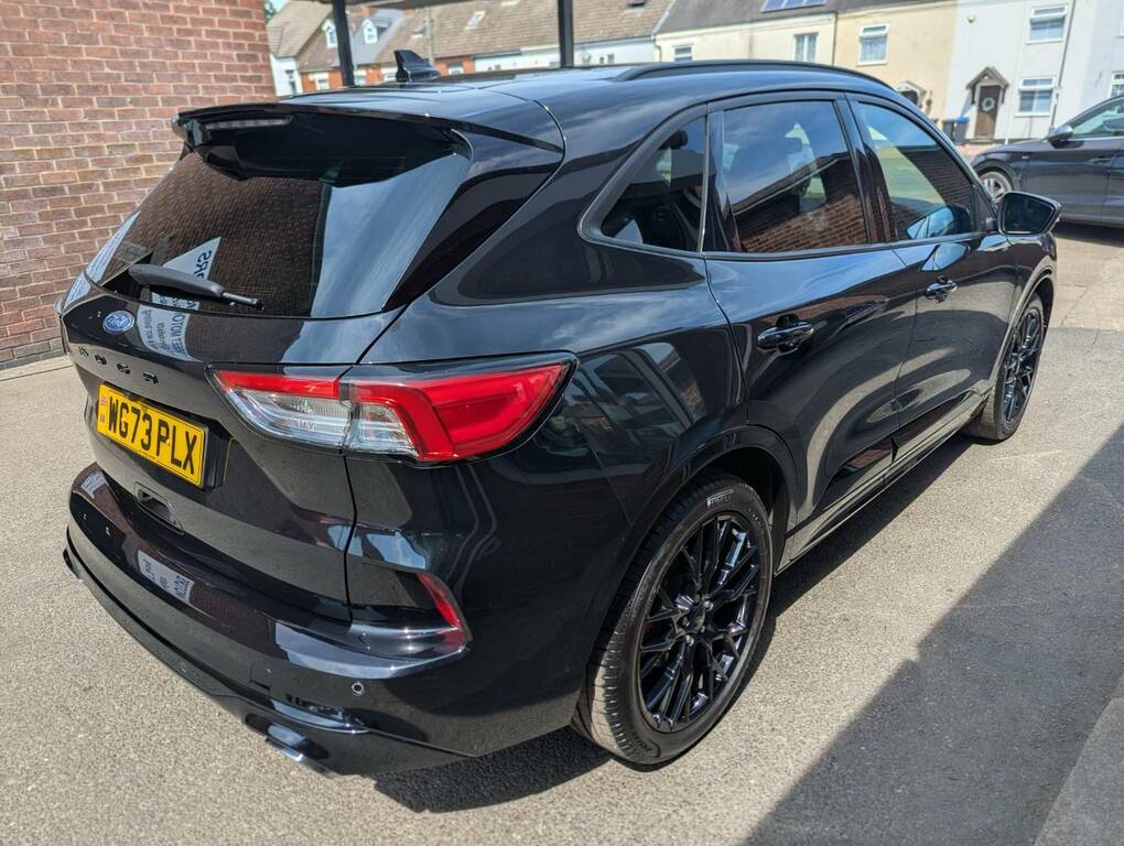 Ford Kuga 1.5 Ecoboost 150 Vignale Black #7