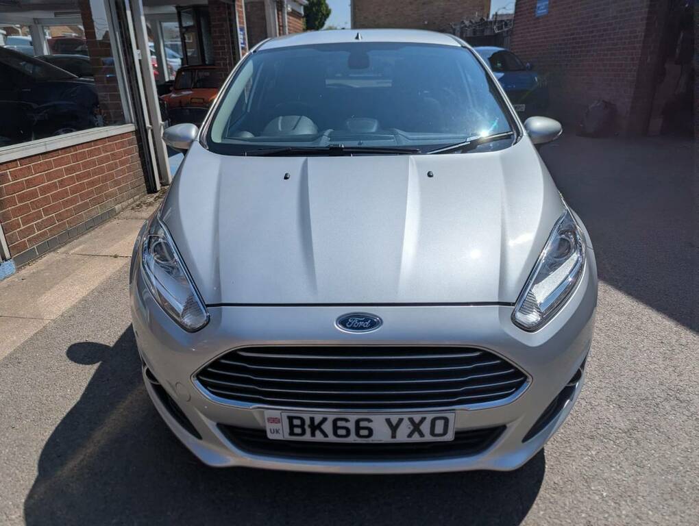 Ford Fiesta 1.5 Tdci Titanium Silver #6