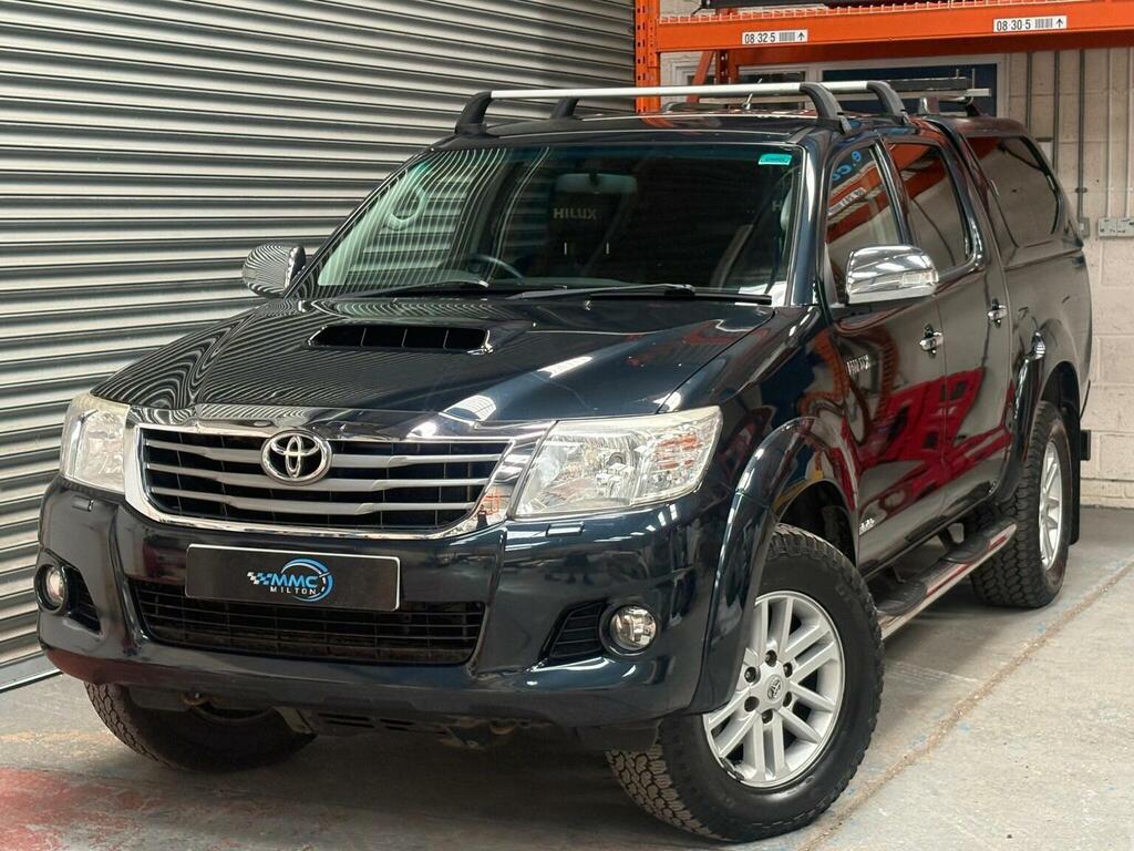 Toyota HILUX 3.0 D-4d Invincible 4Wd Euro 5 Grey #2